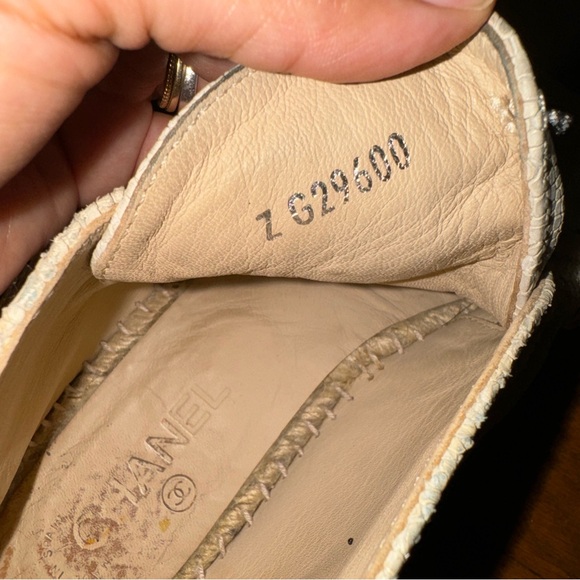 CHANEL 15C Crackle High Top Espadrilles Light Beige Black Size 40 - Picture 14 of 15